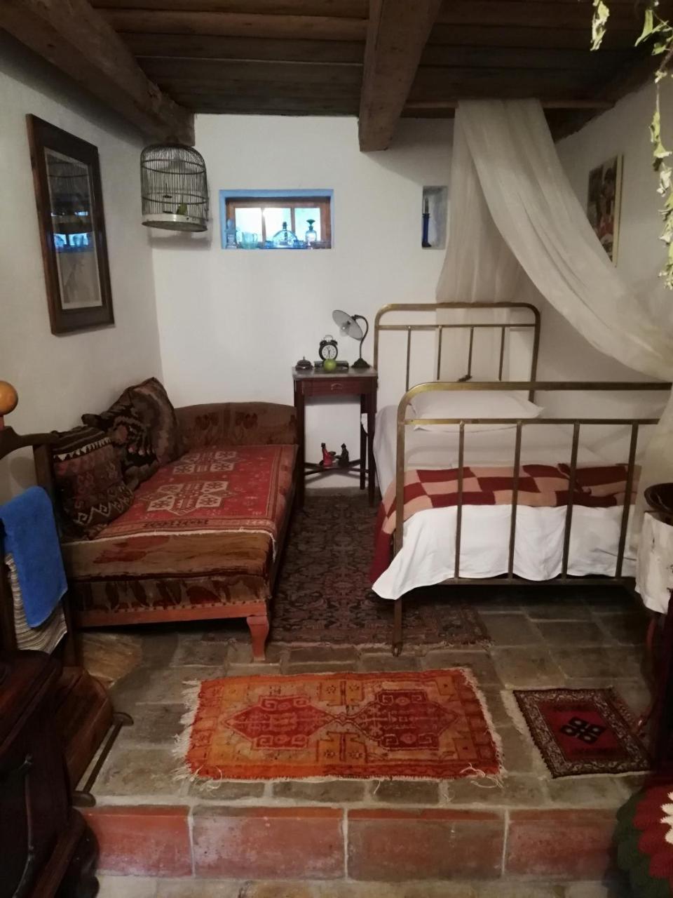 Rozmaringos Udvarhaz Dunafoldvar Exterior photo